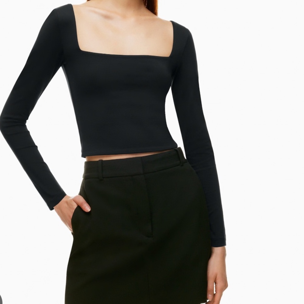 Aritzia Babaton | Satinette Squareneck Longsleeve